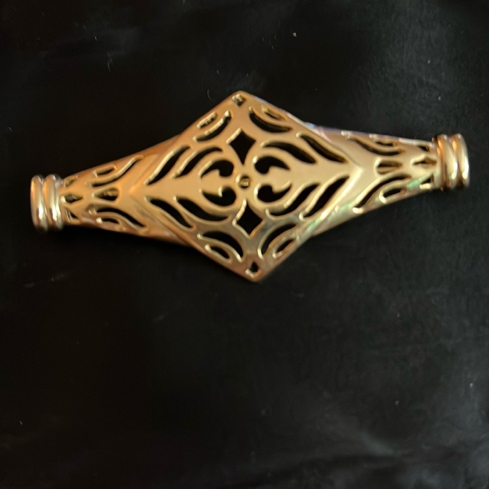 Gold tone Brooch